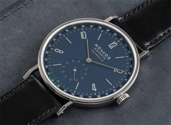 NOMOSGlashütteTangente Neomatik 41更新“海鷹”降落