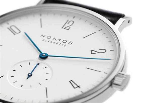 NOMOS手表更換日期