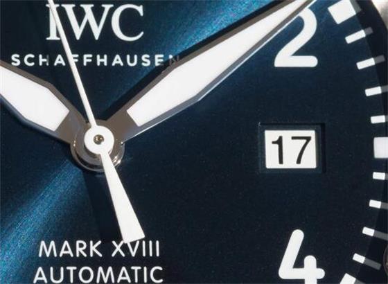 IWC 萬國表馬克十八飛行員腕表